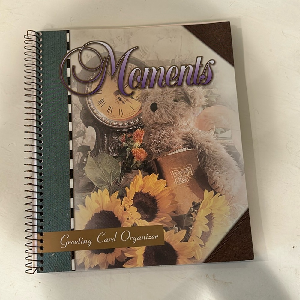 Greeting card organizer